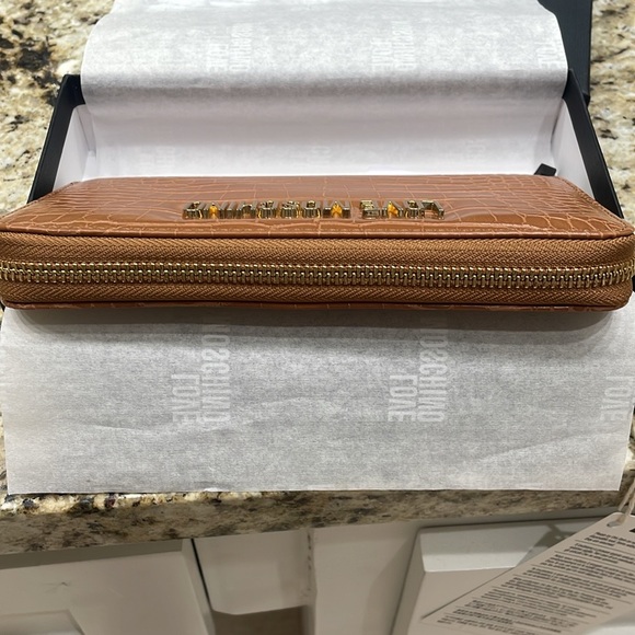 NWT Love Moschino Logo-Plaque Crocodile-Effect Wallet - Brown - Picture 5 of 12